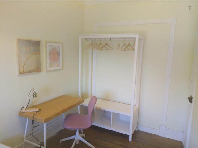 Portugal furnished Room in Lisboa-Tagus Valley, Lisbon