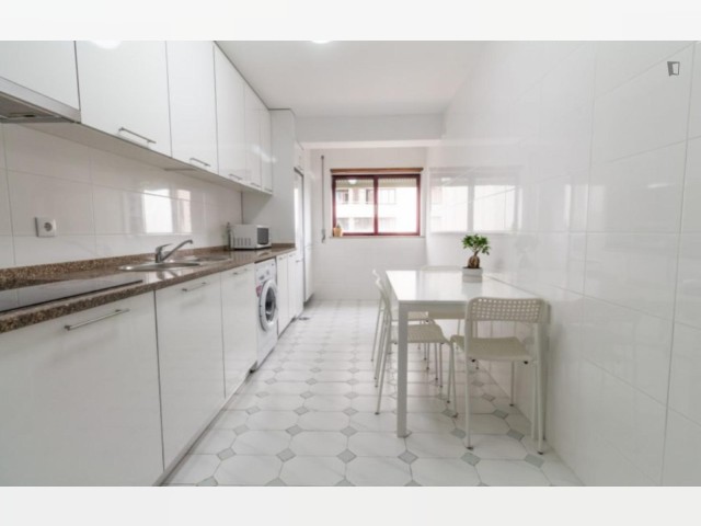 Portugal furnished Room in Porto-North Portugal, Braga