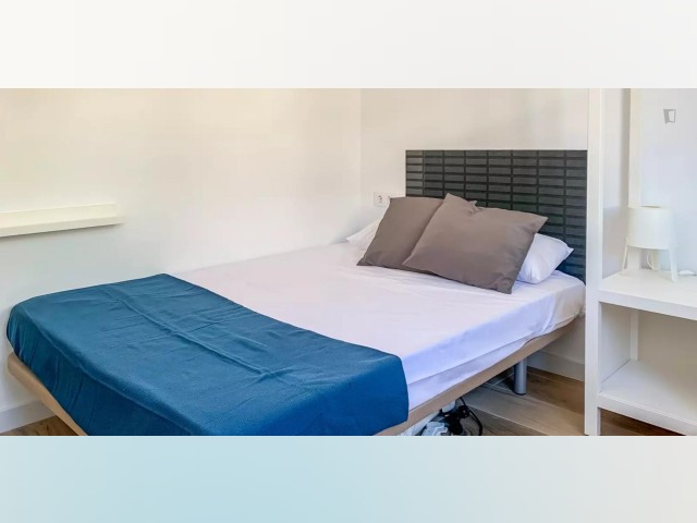 Spain furnished Room in Catalonia, Barcelona