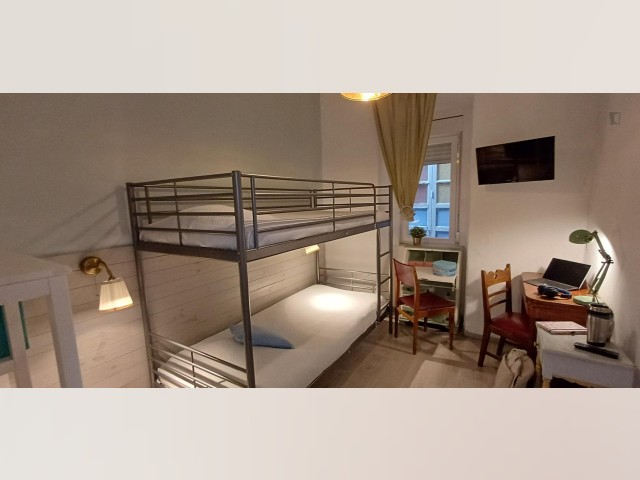 Portugal furnished Room in Lisboa-Tagus Valley, Lisbon