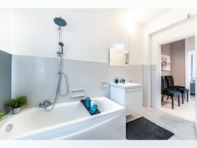 Venice Room for rent