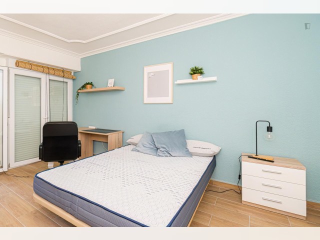 Spain furnished Room in Valencia, Alicante