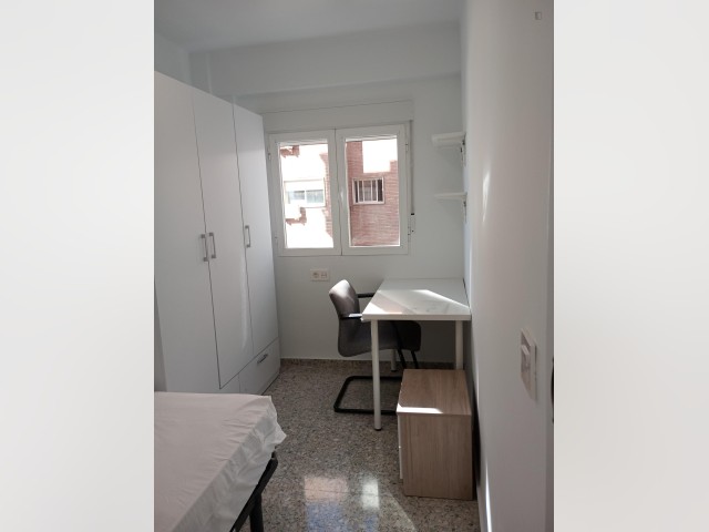 Spain furnished Room in Andalucia, Granada