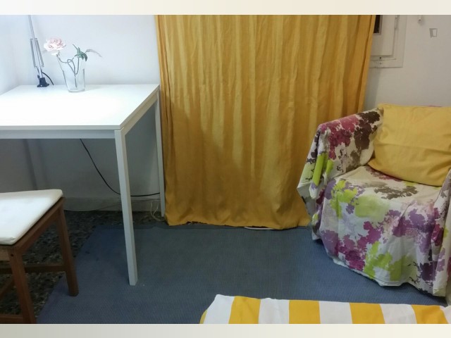 Spain furnished Room in Catalonia, Barcelona