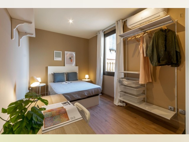 Spain furnished Room in Catalonia, Barcelona