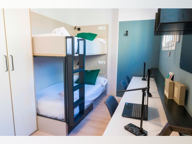 Spain furnished Room in Andalucia, Granada