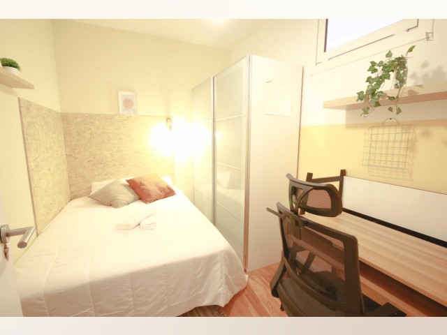 Spain furnished Room in Catalonia, Barcelona