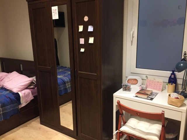 Spain furnished Room in Catalonia, Barcelona
