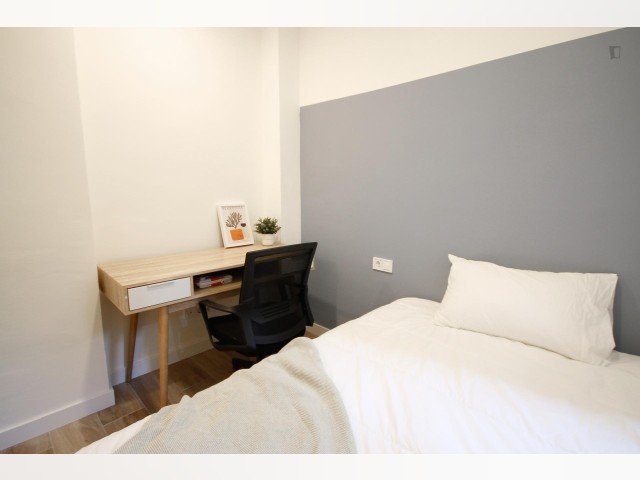 Spain furnished Room in Catalonia, Barcelona