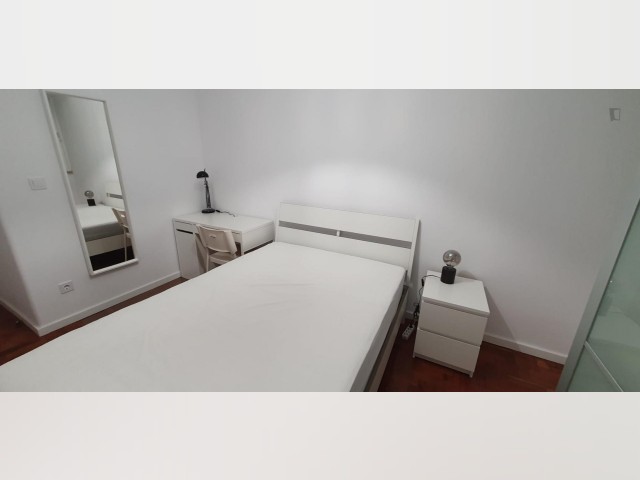 Portugal furnished Room in Lisboa-Tagus Valley, Lisbon