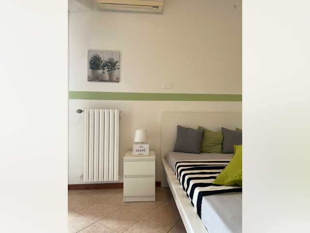 Italy furnished Room in Lombardy, Milan