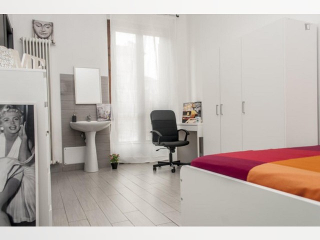 Italy furnished Room in Piedmont, Turin