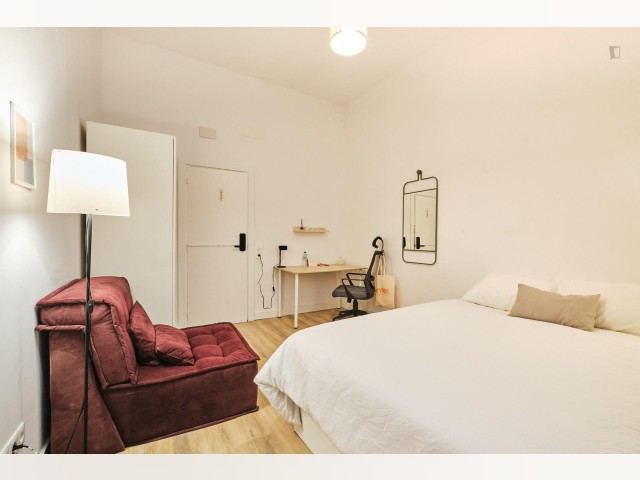 Spain furnished Room in Catalonia, Barcelona