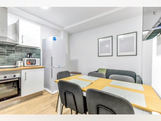 Spain furnished Room in Castilla y Leon, Valladolid