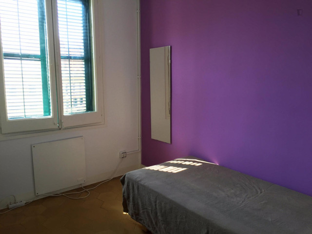 Spain furnished Room in Catalonia, Barcelona