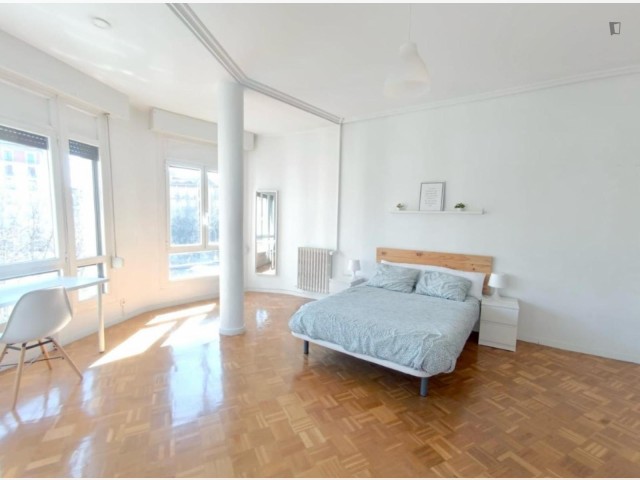 Spain furnished Room in Navarra, Pamplona