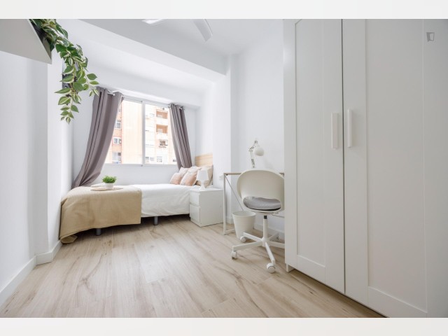 Spain furnished Room in Valencia, Valencia