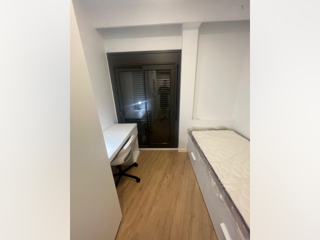 Spain furnished Room in Catalonia, Barcelona