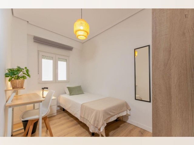 Spain furnished Room in Valencia, Valencia