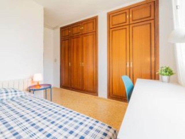 Spain furnished Room in Valencia, Valencia