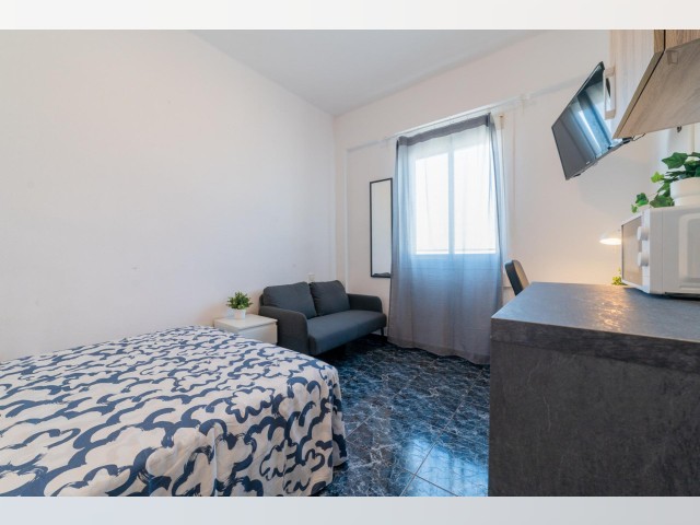 Spain furnished Room in Valencia, Valencia