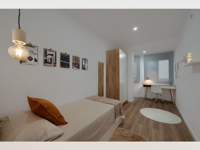 Spain furnished Room in Catalonia, Barcelona