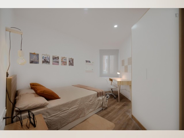 Spain furnished Room in Catalonia, Barcelona