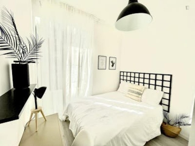 Spain furnished Room in Madrid, Madrid