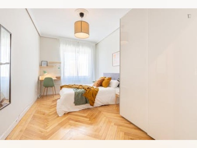 Spain furnished Room in Madrid, Madrid