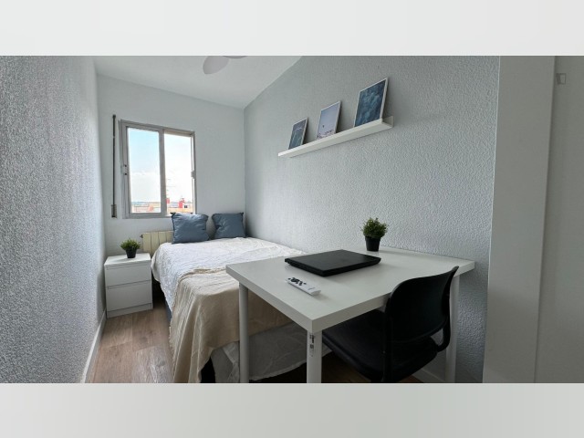 Spain furnished Room in Madrid, Madrid
