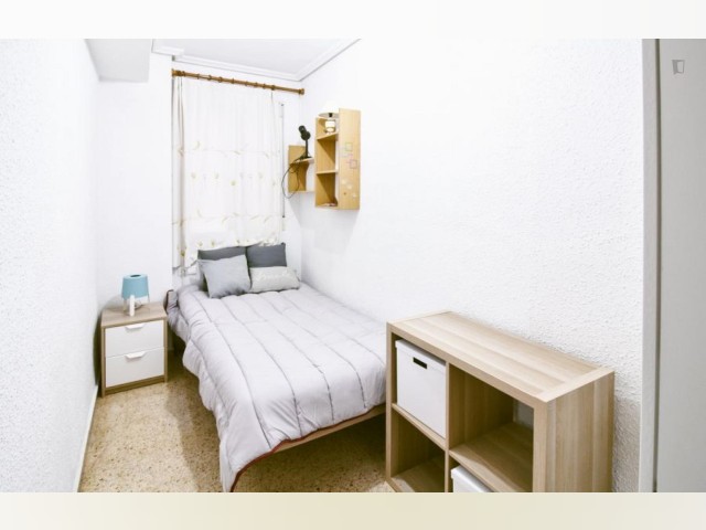 Spain furnished Room in Valencia, Valencia