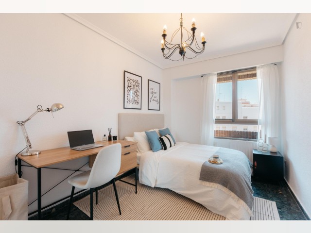 Spain furnished Room in Valencia, Valencia
