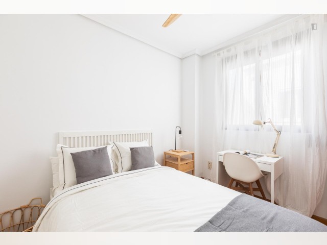 Spain furnished Room in Valencia, Valencia