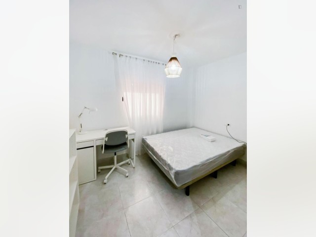 Spain furnished Room in Valencia, Valencia