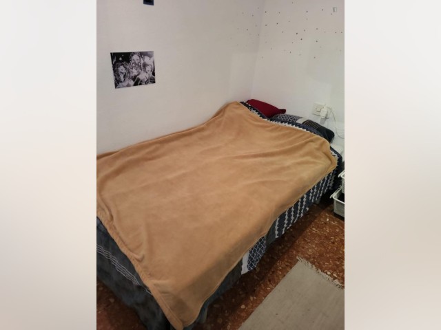 Spain furnished Room in Valencia, Valencia