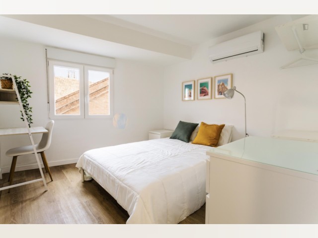 Spain furnished Room in Valencia, Valencia