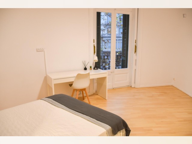 Spain furnished Room in Catalonia, Barcelona
