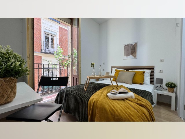 Spain furnished Room in Madrid, Madrid