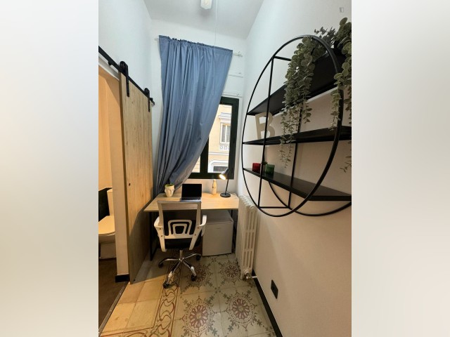 Spain furnished Room in Madrid, Madrid