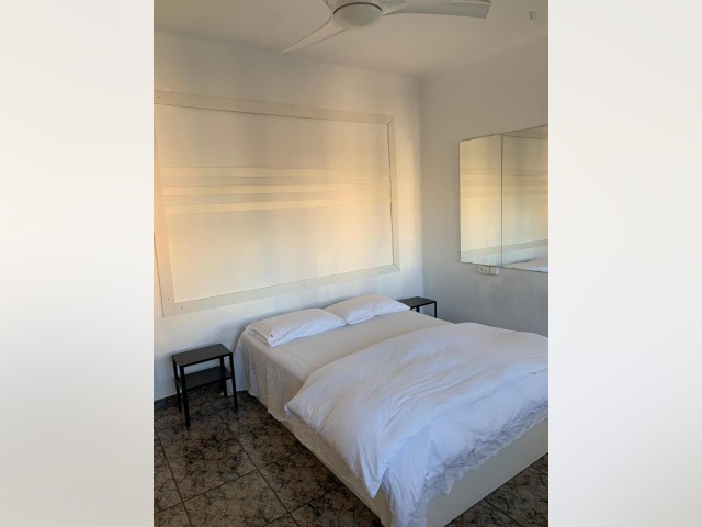Spain furnished Room in Valencia, Valencia