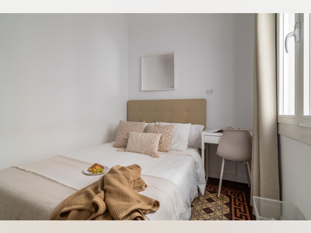 Spain furnished Room in Catalonia, Barcelona