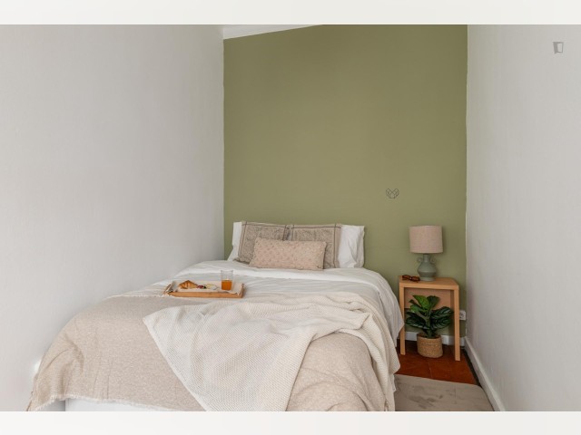Spain furnished Room in Catalonia, Barcelona