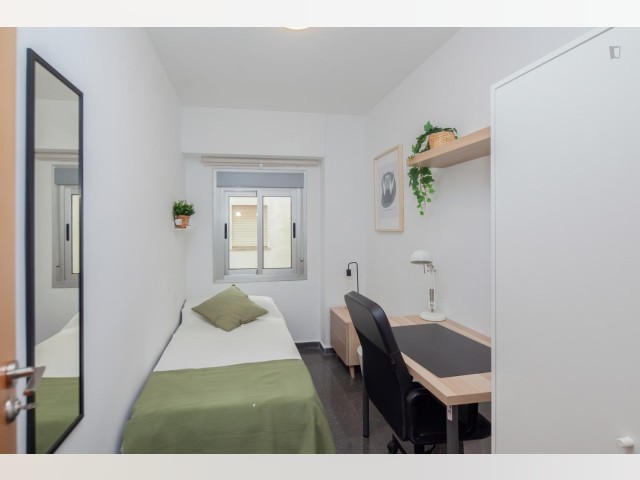 Spain furnished Room in Valencia, Valencia