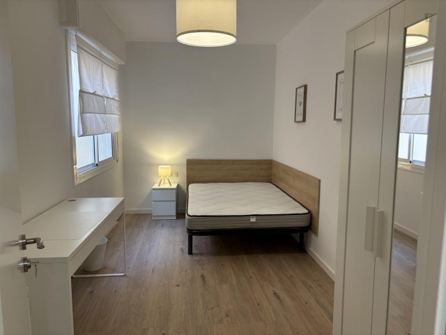 Spain furnished Room in Catalonia, Barcelona