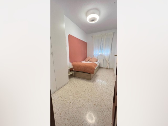Spain furnished Room in Andalucia, Granada