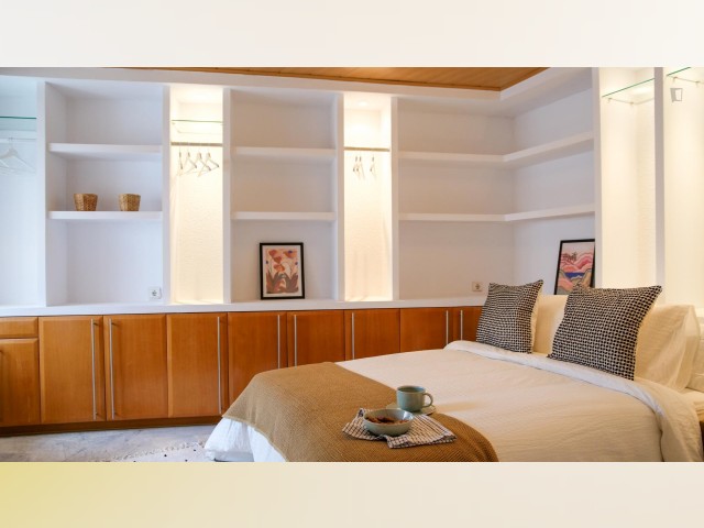 Spain furnished Room in Valencia, Alicante