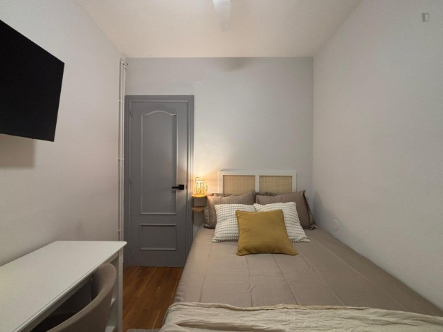 Spain furnished Room in Catalonia, Barcelona