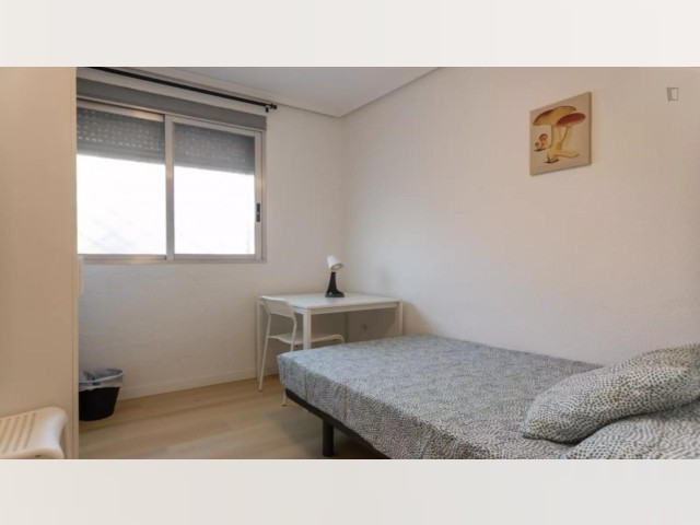 Spain furnished Room in Valencia, Valencia