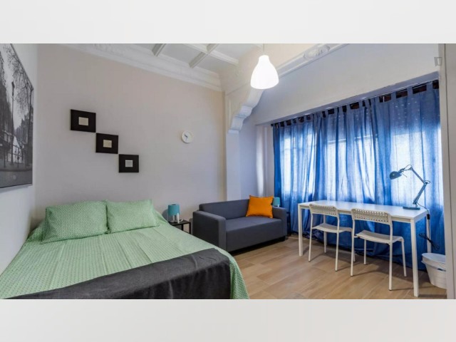 Spain furnished Room in Valencia, Valencia