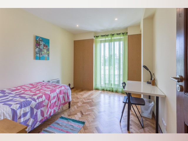 Portugal furnished Room in Porto-North Portugal, Porto Oporto